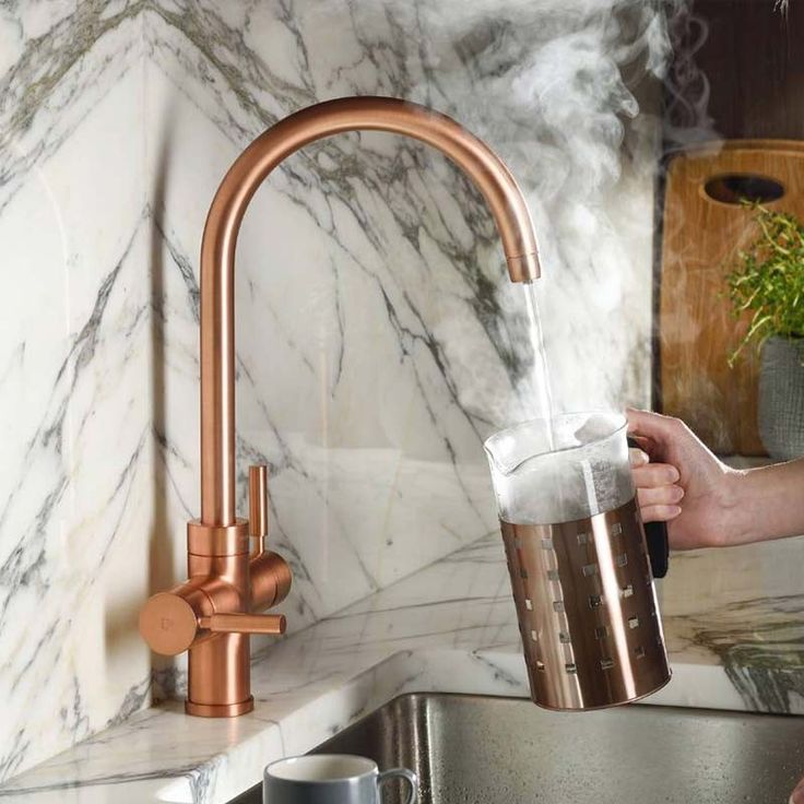 The Benefits and Features of a Boiling Chilled Water Tap